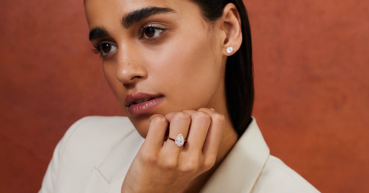 Buy Glamorous Rose Gold Ring For Women Online