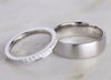 Wedding rings with date engravings in platinum.